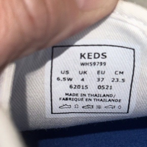 Keds slip on size 6 1/2 wide - Picture 6 of 6